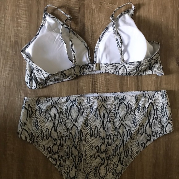 Brand New Shein Swimsuit - Picture 2 of 3